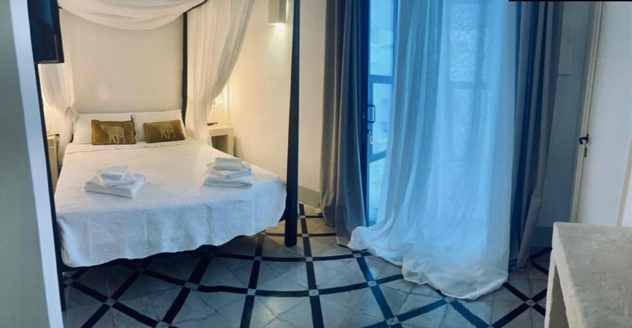 Nur Hotel